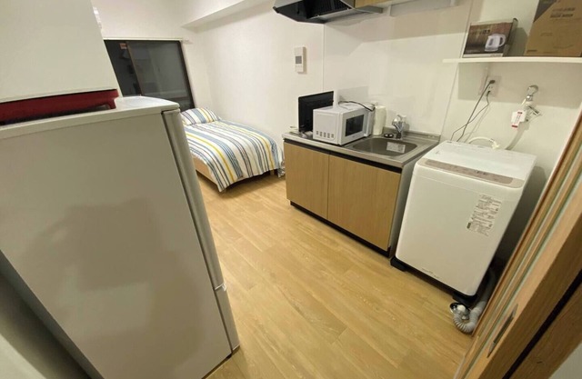 W110 - Quaint Sakurashinmachi - Newly Renovated Unit with Two Beds