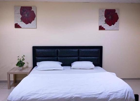 Wadi Guest Room
