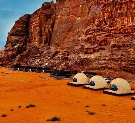 Wadi rum Bubble Camp & tour