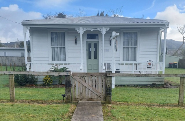 Shunters Cottage Waihi