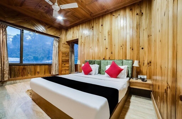 Waii International Hotel
