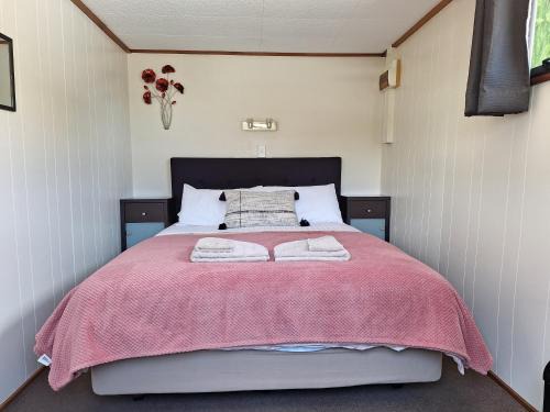 Waikawa Bay Self Contained Cabins