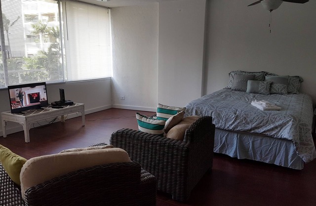 estudio espacioso de waikiki