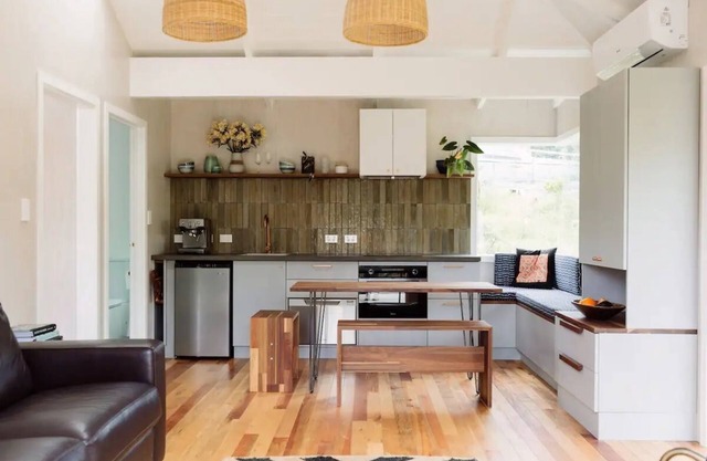 Wainui Stream Cottage