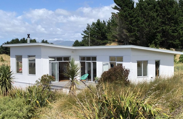 Flat Point Wairarapa Bach
