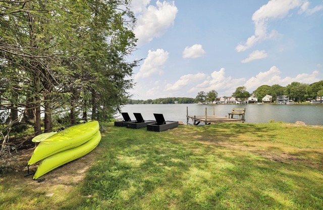 Wake Up on the Water, Ski by NoonWake Up on the Water, Ski by Noon