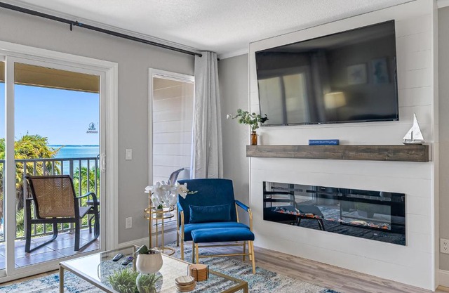 Wake up to the ocean breeze - Enjoy amazing views