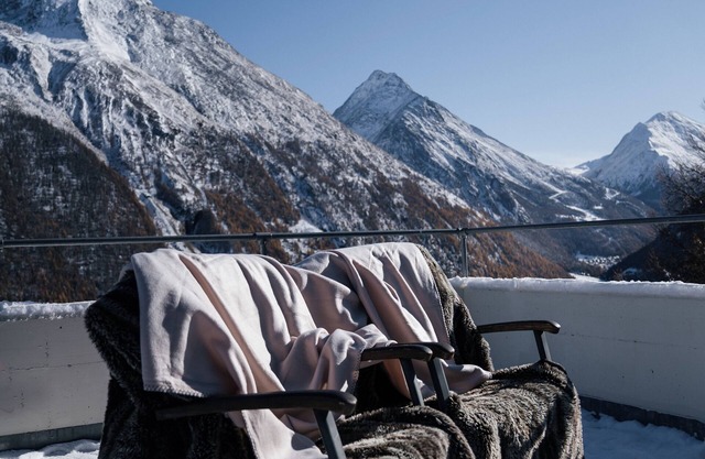 Waldhotel Fletschhorn - Panoramic Retreat in Saas Fee