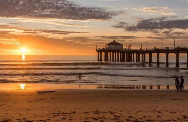 Walk 2 Beach, Parking, A/C, W/D,15min 2LAX,Remodel
