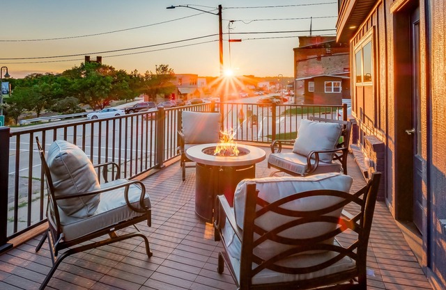 Arcade | Game Rm | Rooftop Patio Overlooking Downtown
