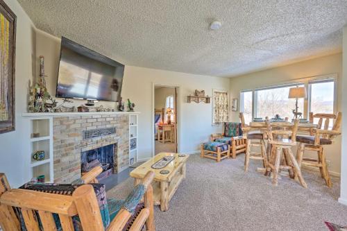 Walk to Arkansas Riverwalk Trail Cañon City Home