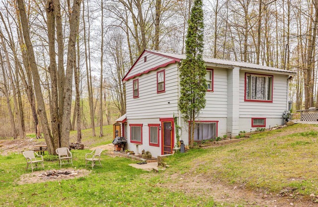 Walk to Gray Lake: Pet-Friendly Cottage