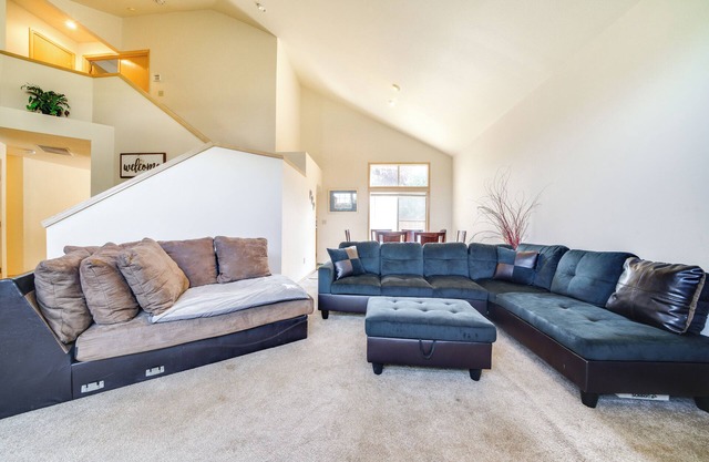 Walk to Hiking Trails: Renton Home w/Fenced Yard!