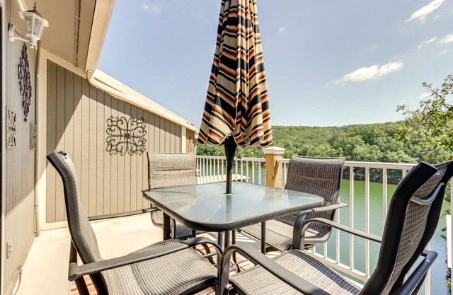 Walk to Pool + Lake: Cozy Osage Beach Condo