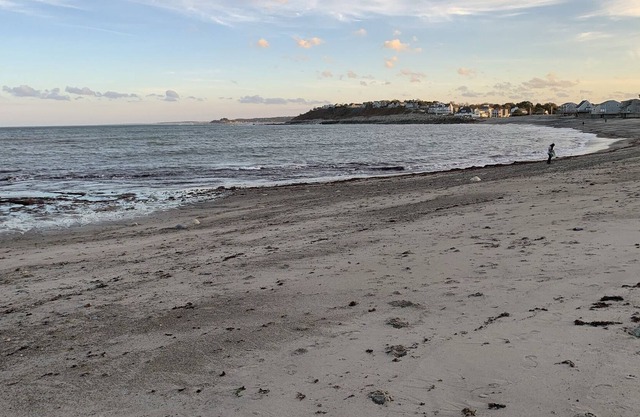Walk to Scituate Harbor, Peggoty Beach...3BR/2BA House w/ Nice Yard