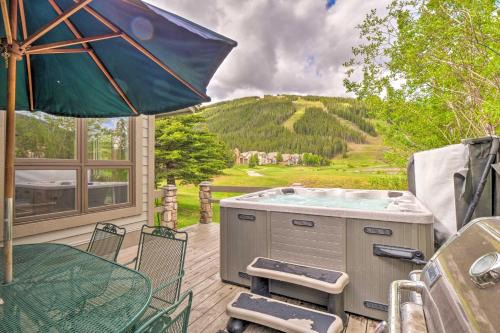 Walk to Ski Lift Copper Mountain Home with Hot Tub