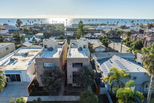 Walk to the Beach Luxury Roof Deck Sunset View