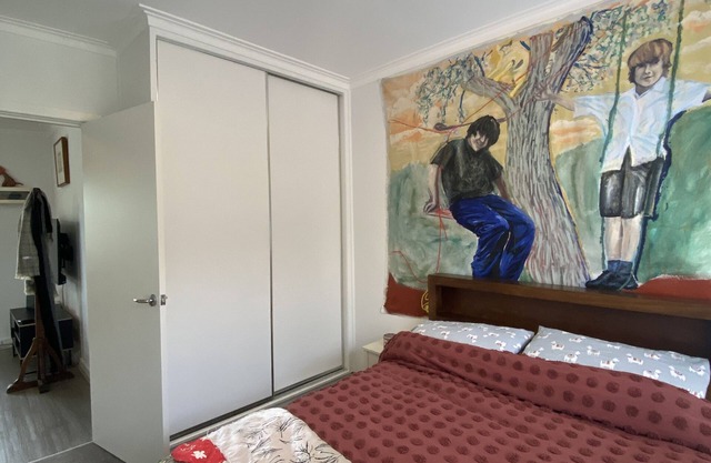 Walk to the Zoo! Ideal location close to all amenities.