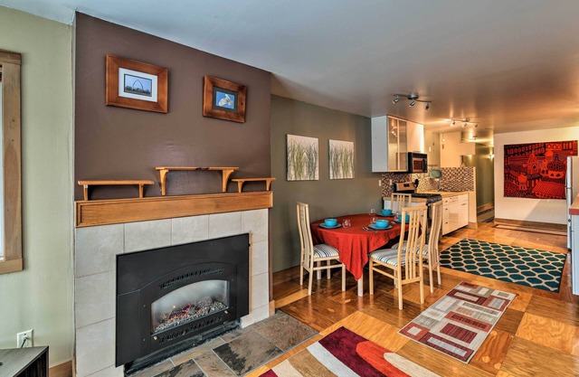 Walk to Town & Coast: Anchorage Condo w/ Fireplace