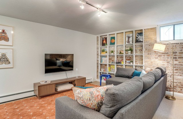 Walkable Apt w/Off-street Parking in Cheesman!