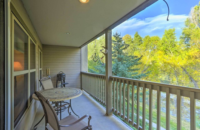 ¡NUEVO! Walkable Dtwn Condo 5. 7mi to Beaver Creek Ski