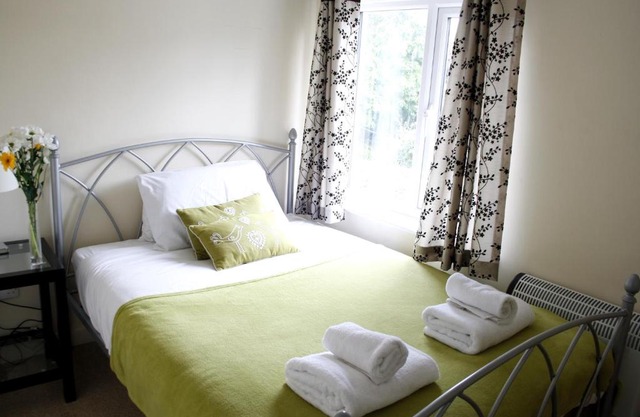 Walkers Court By Treetop Property