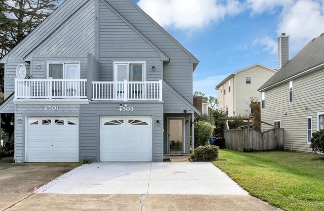 Walking distance to the beach and restaurants!