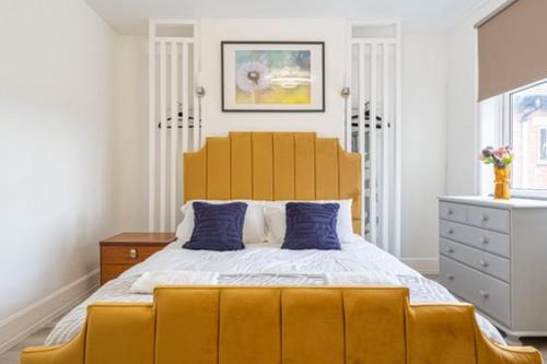 Walsgrave Road Apartment - 5 Beds - Free Parking & Wi-Fi