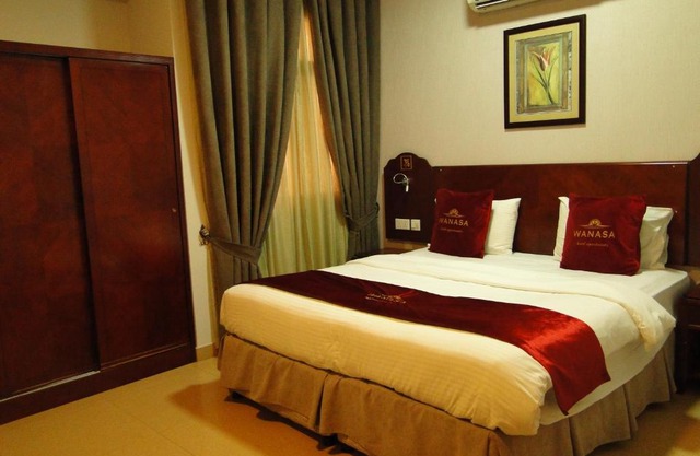 WANASA CONTINENTAL HOTEL
