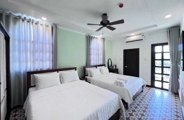 Wanderlust Hotel