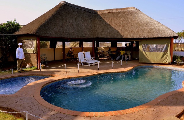 Wane Guest Lodge