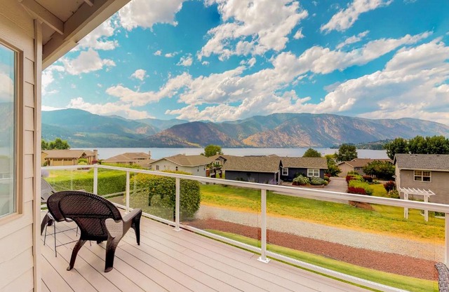 Wapato Point Lakeview