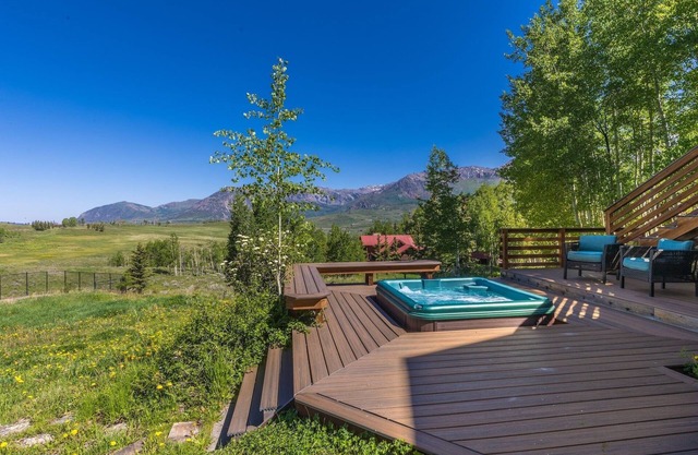 Wapiti Lane 4 Bedroom Home