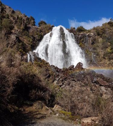 Waratah Waterfall Retreat Unit 1 Free Pay TV In Two Rooms Free WiFi