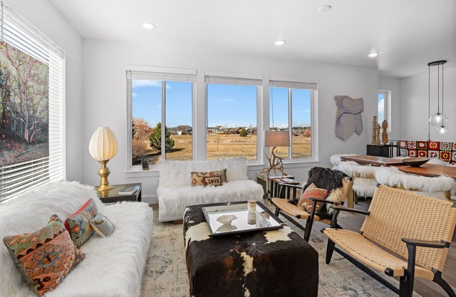 Warblers Nest - Bright and Spacious Holiday Home