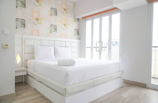 Warm And Comfort Living 1Br At 8Th Ambassade Kuningan Apartment