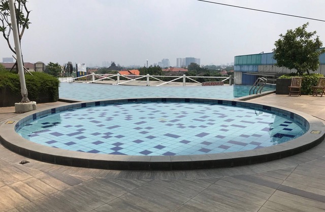 Warm And Cozy Studio At Cinere Bellevue Suites Apartment