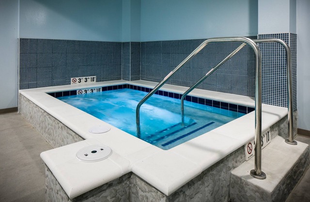 Suite cálida y acogedora | Desayuno gratuito, piscina cubierta + bañera de hidromasaje