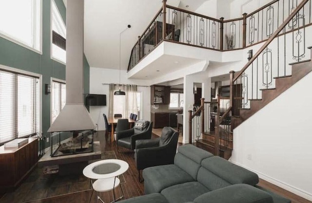 Warm chalet view/access lake & mountain #303530