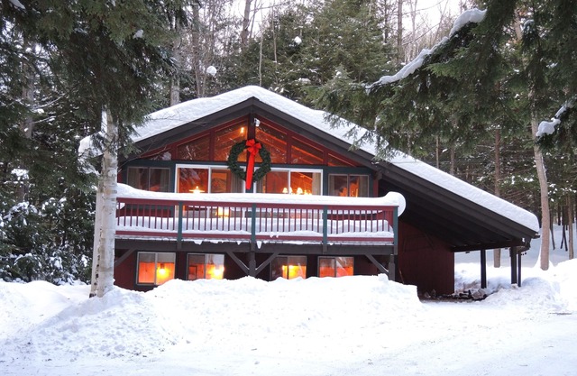 Cálido, acogedor, Chalet ubicado en los pinos, Wi-Fi, Cerca de zonas de esquí, Atracciones