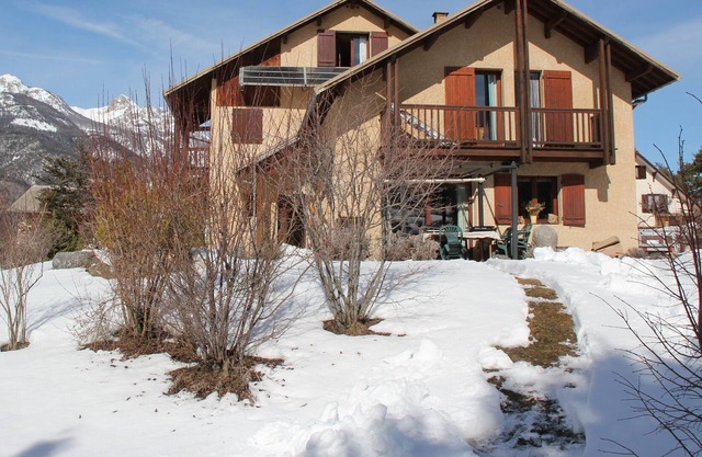 Cálida casa familiar en 1 entorno excelente a los pies de Montdauphin