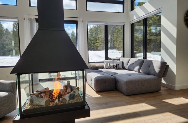luxurious and warm chalet with spa/massage chair