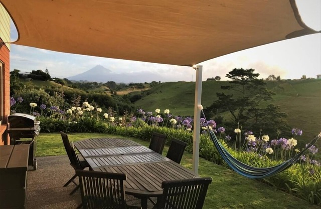 Cálido Mountain View Modern Home Home cerca de la playa