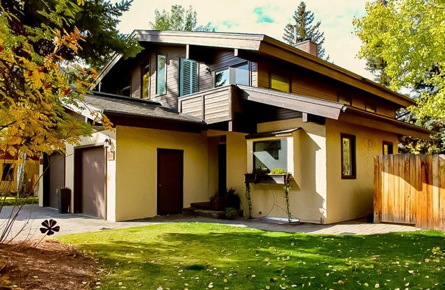 Warm Springs Getaway