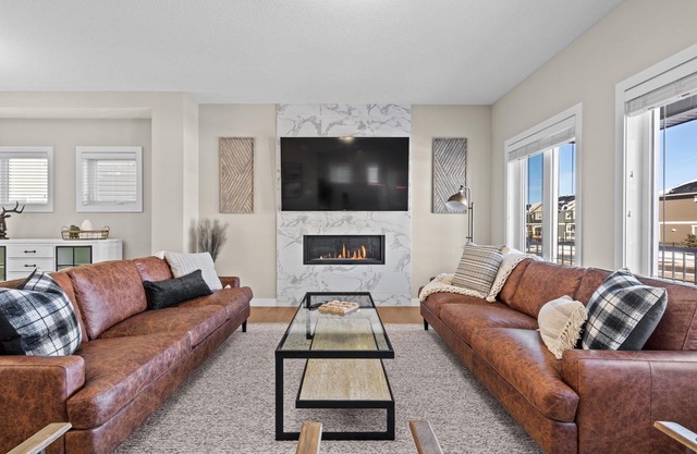 Warm & Welcoming. Showstopping Kitchen, Fenced Yard, Patios & Cable
