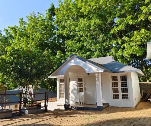 Warmlite Resort