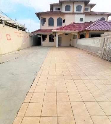 Warni Villa 8 Whole Or Room