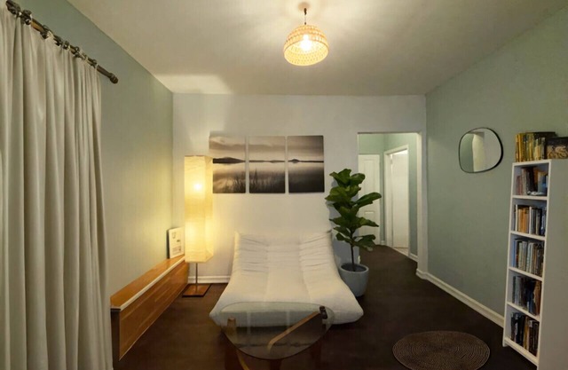 Manhattan Vista Retreat