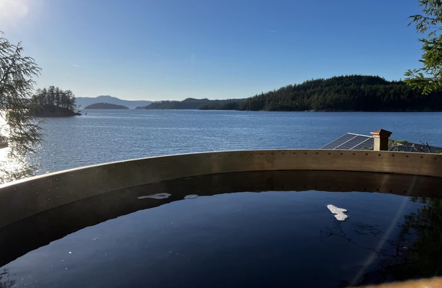 Water access cabin on Nelson Island. 250' of lowbank waterfront in Blind Bay