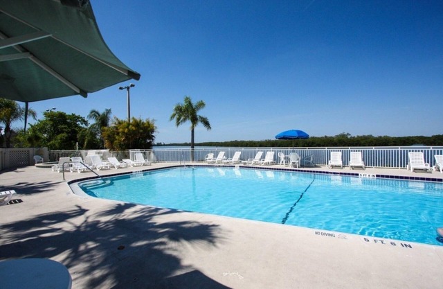 Vista del agua y Sunset Beach Townhome